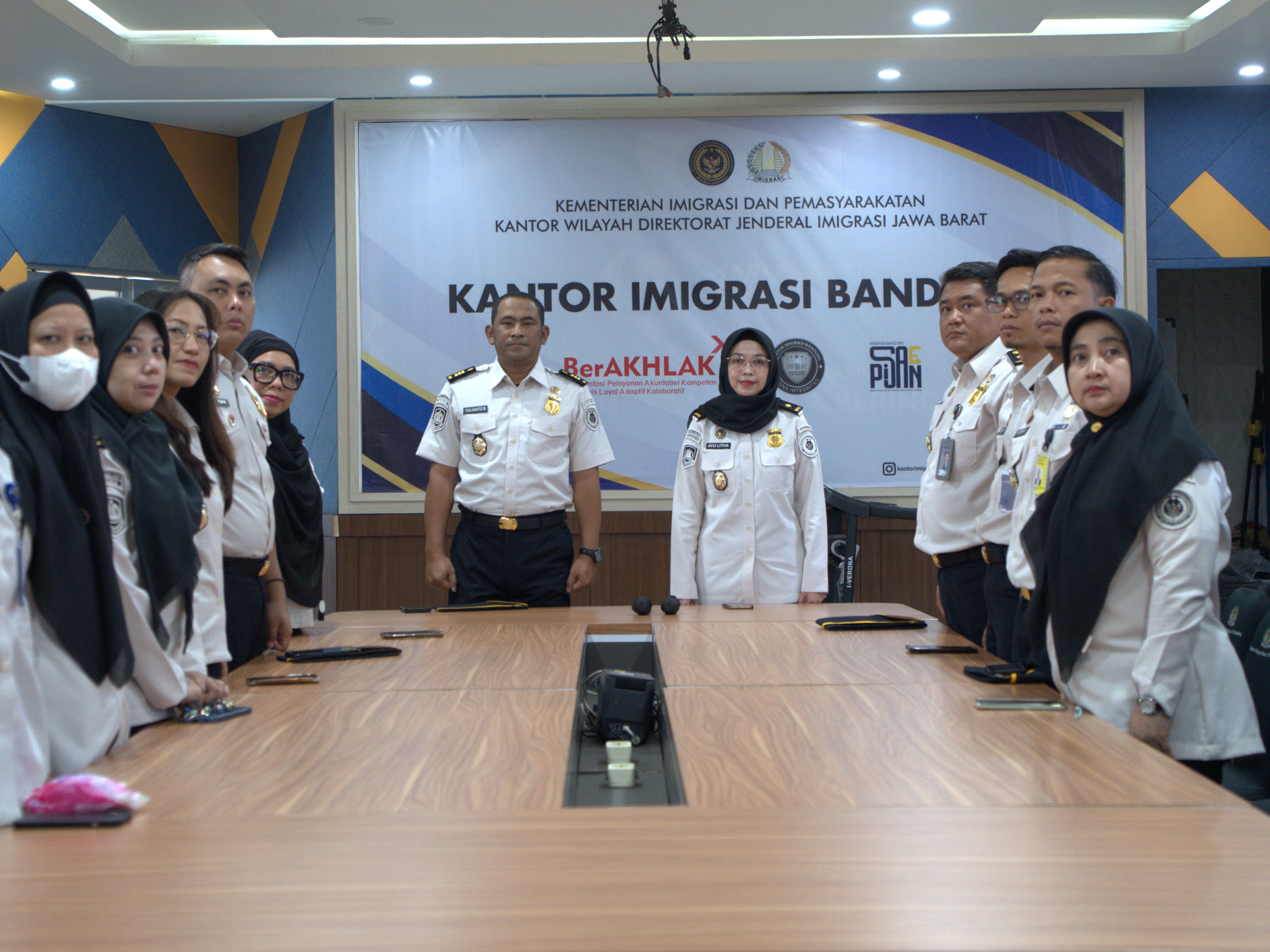 apel pegawai